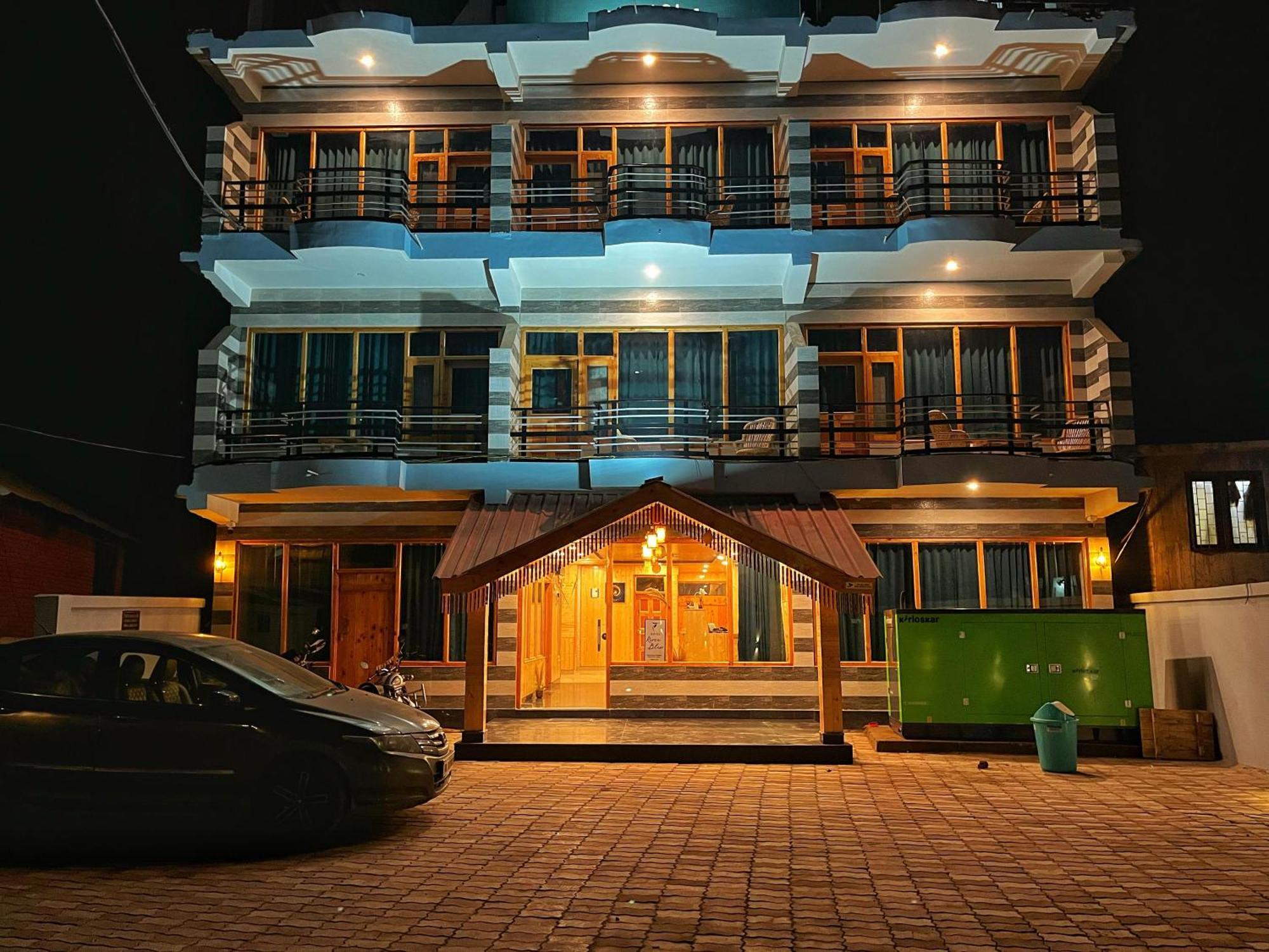 Hotel Mid Orchard Kasol L River Side -Pure Veg Hotel Bagian luar foto