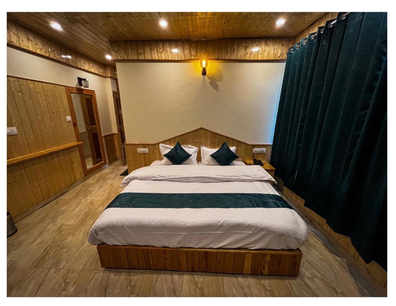 Hotel Mid Orchard Kasol L River Side -Pure Veg Hotel Bagian luar foto