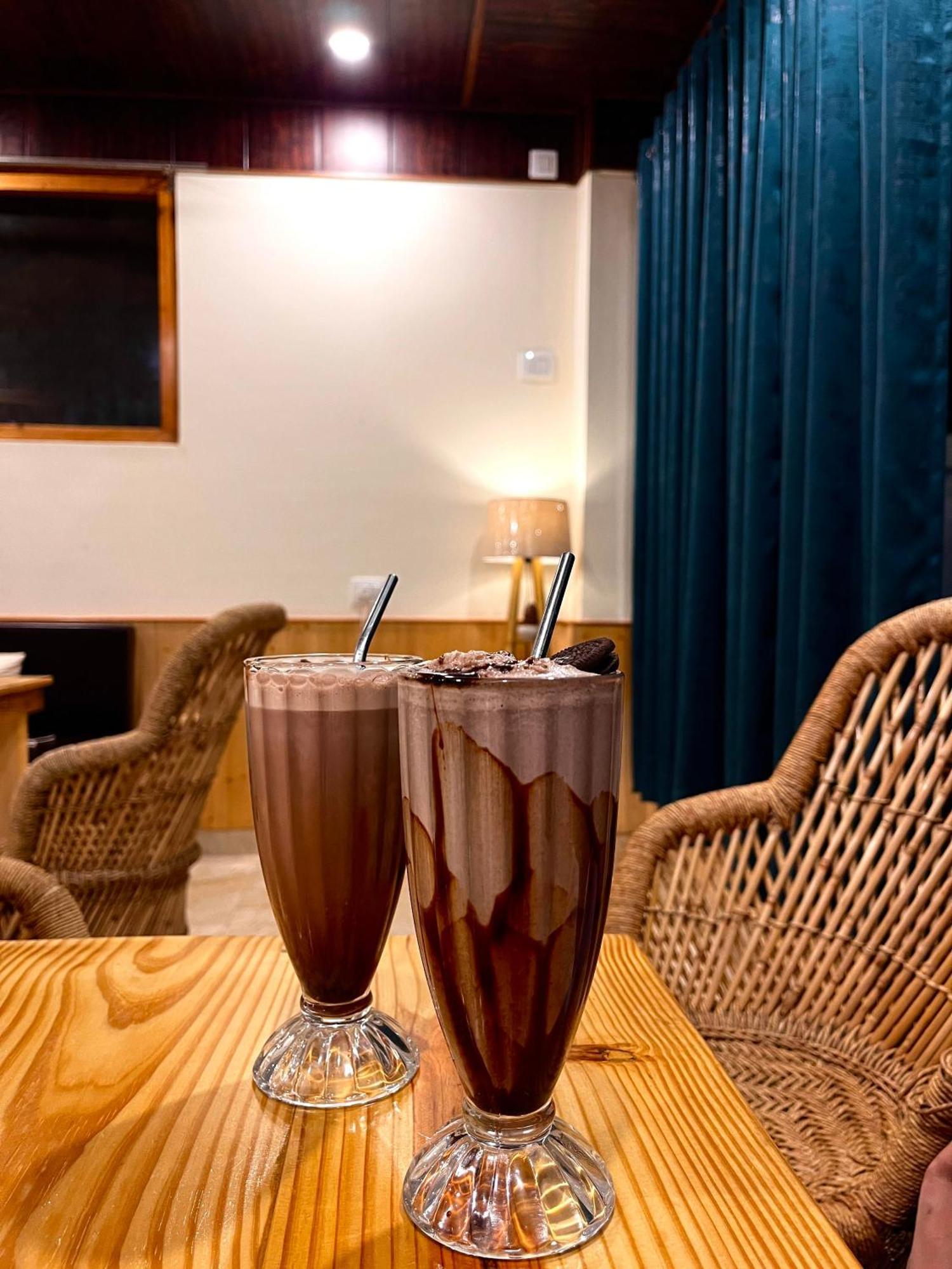 Hotel Mid Orchard Kasol L River Side -Pure Veg Hotel Bagian luar foto